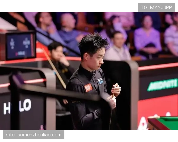 吴宜泽从第一局开始就火力全开 休息后继续压制对手